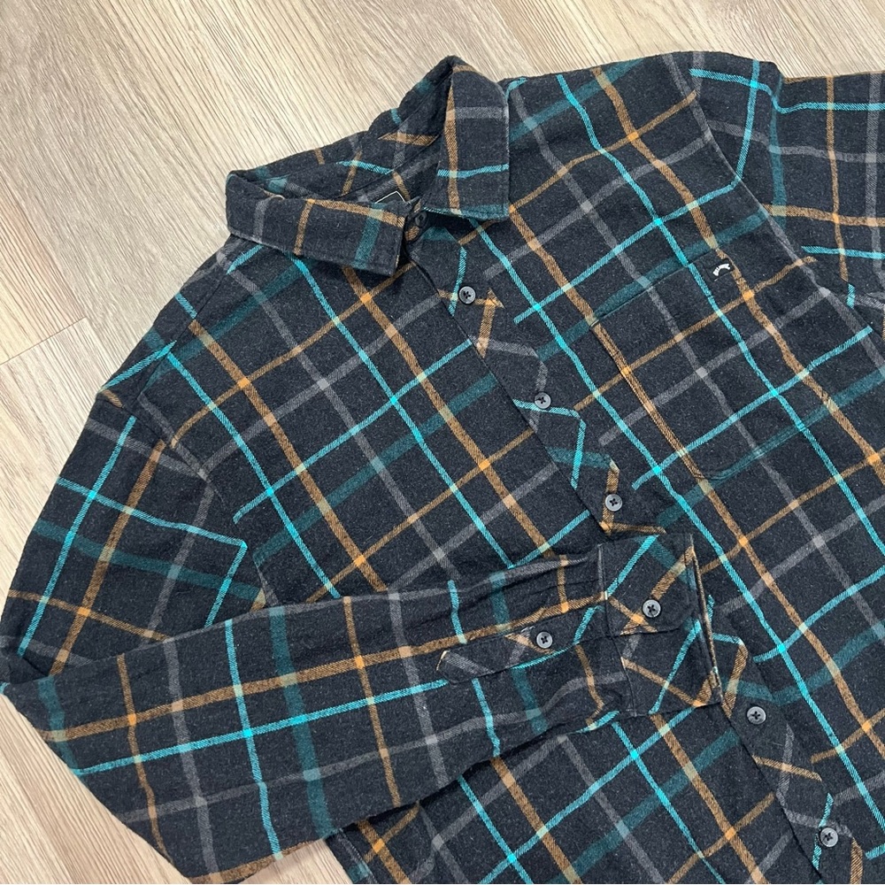 Billabong Men's Plaid Shirt - Black, Teal, and Orange Size Medium